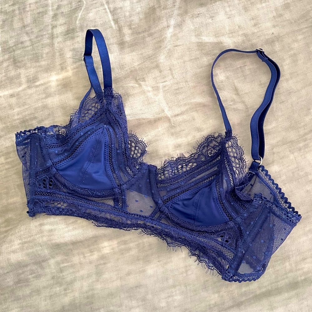 Thistle and Spire Navy Amore bra 32B